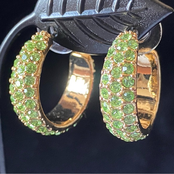 Vintage QVC Joan Rivers Classics Collection Pavé Hoop Earrings Green - Picture 1 of 9